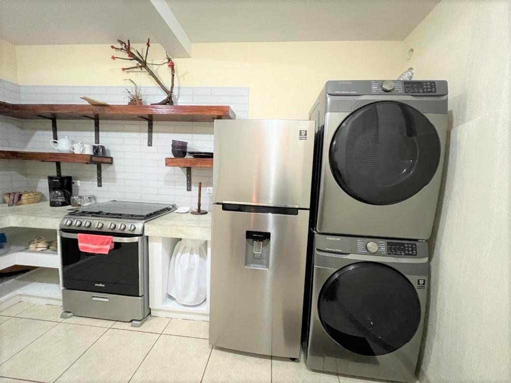 Comfy. Full Internet, Kitchen, Washer And Dryer, Netflix Чимальтенанго Экстерьер фото